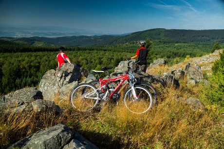 DIE UMGEBUNG MIT DEM FAHRRAD ENTDECKEN